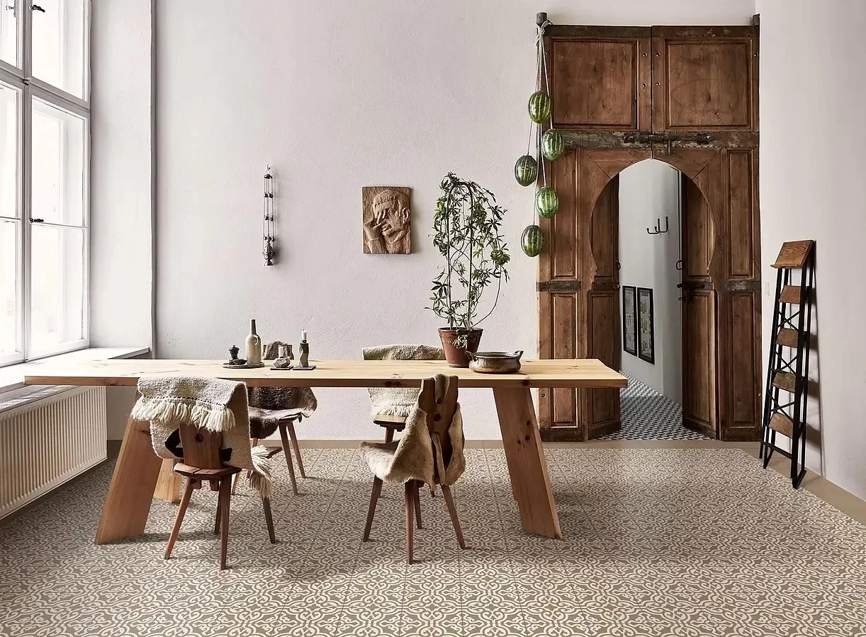 Ragno Contrasti Kisméretű alaplap, mintás dekor lapokkal. Falra és padlóra egyaránt kiváló választás.
